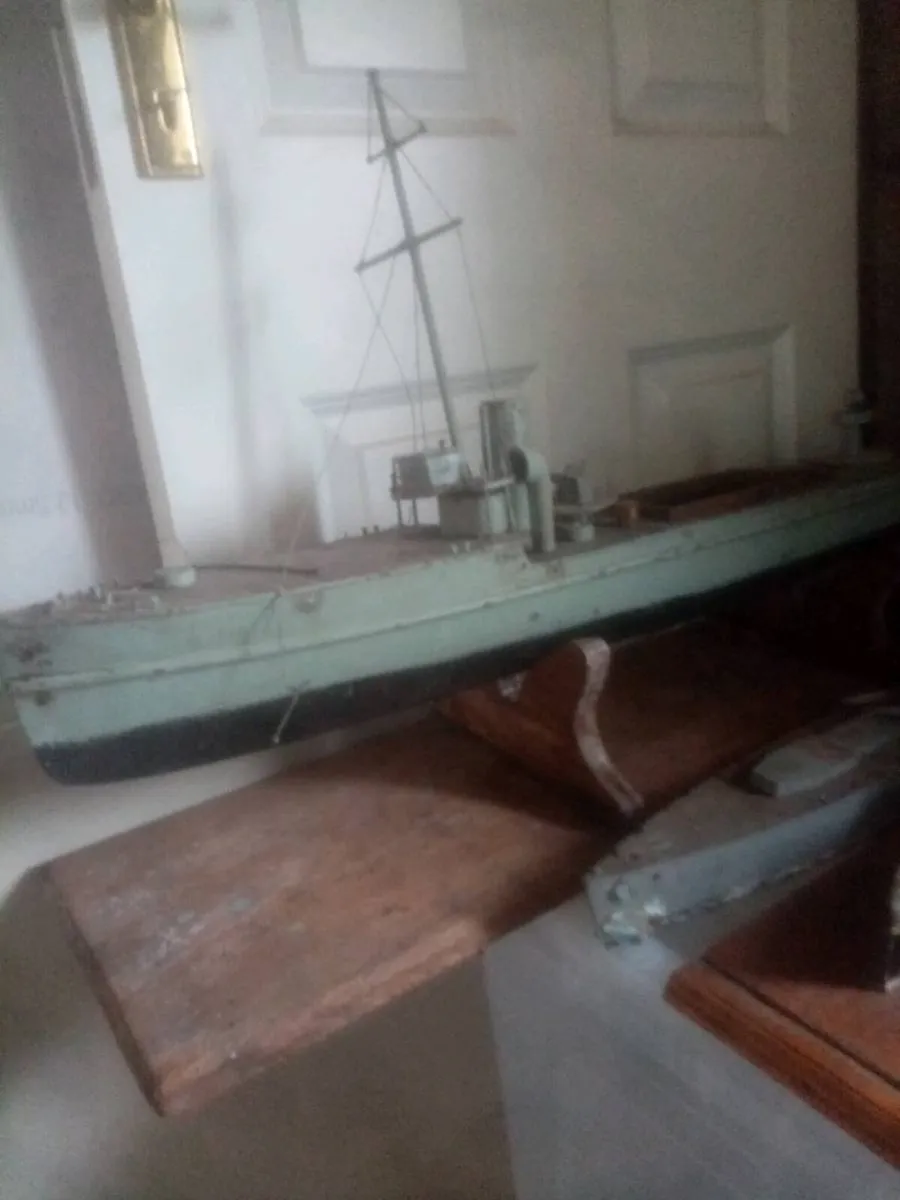 Model ships (vintage) - Image 1