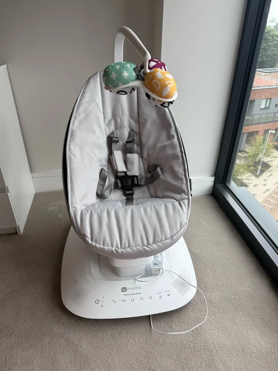 MamaRoo 5 baby swing - Image 2