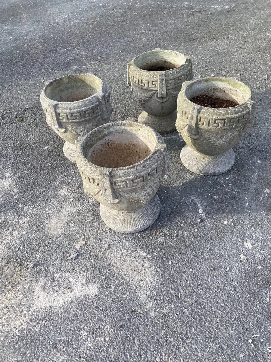 Flower pots - Image 1