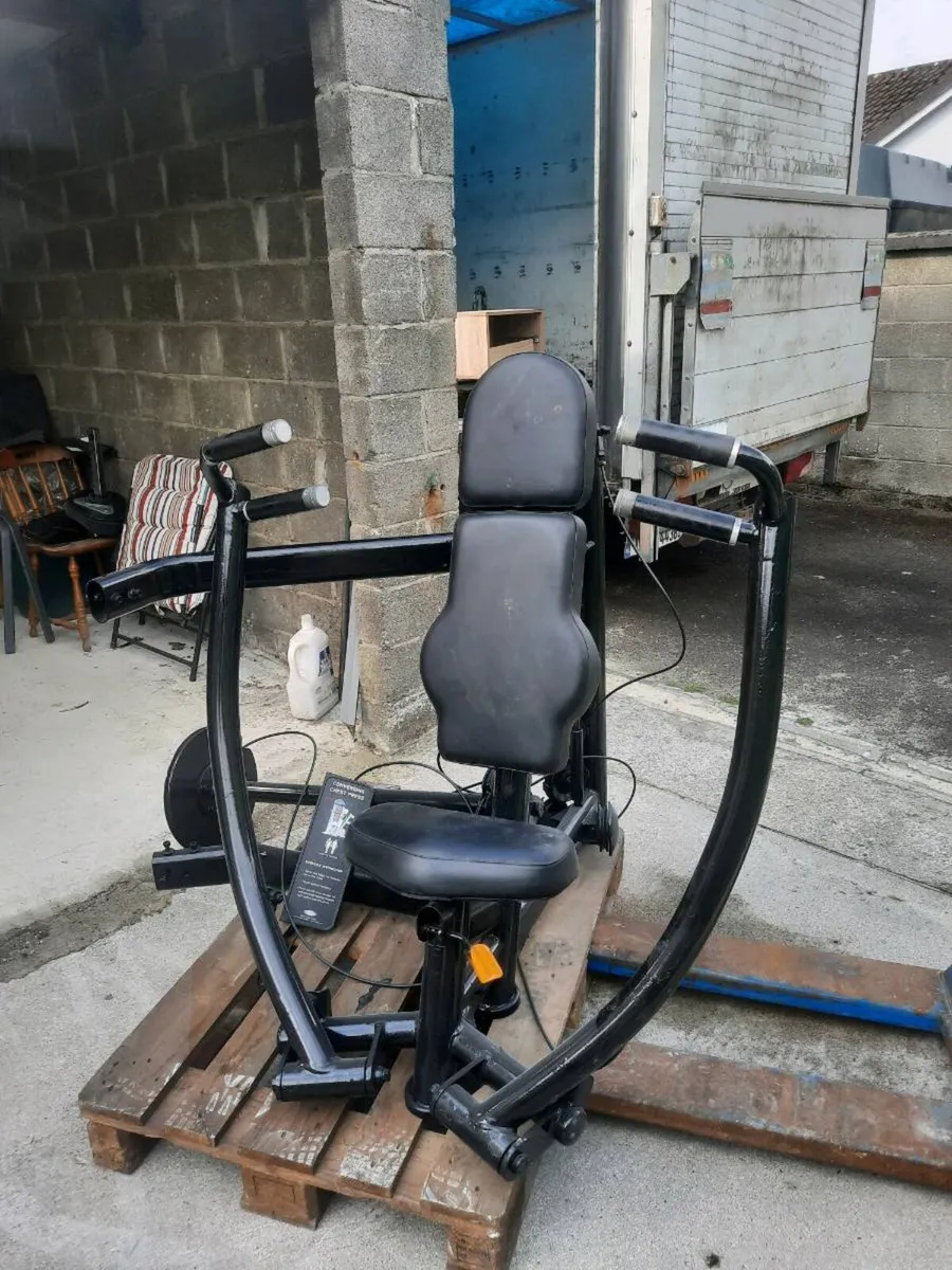 Gym equipment - Image 1