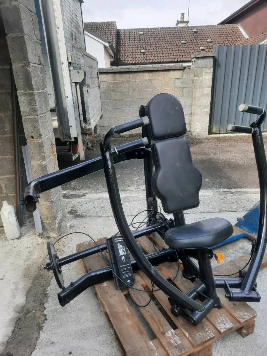 Gym equipment - Image 2