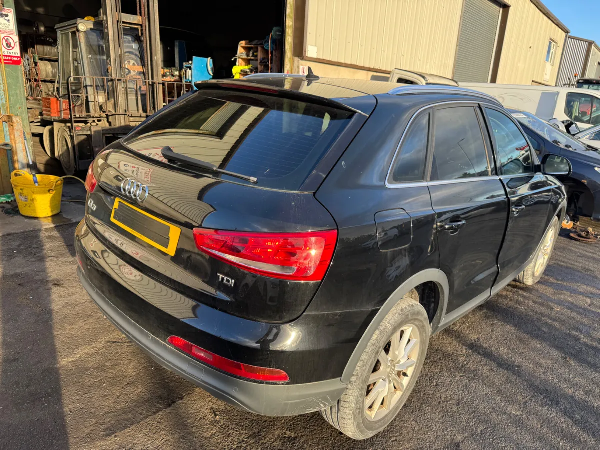 2014 Audi Q3 2.0TDI BREAKING / PARTS - Image 4