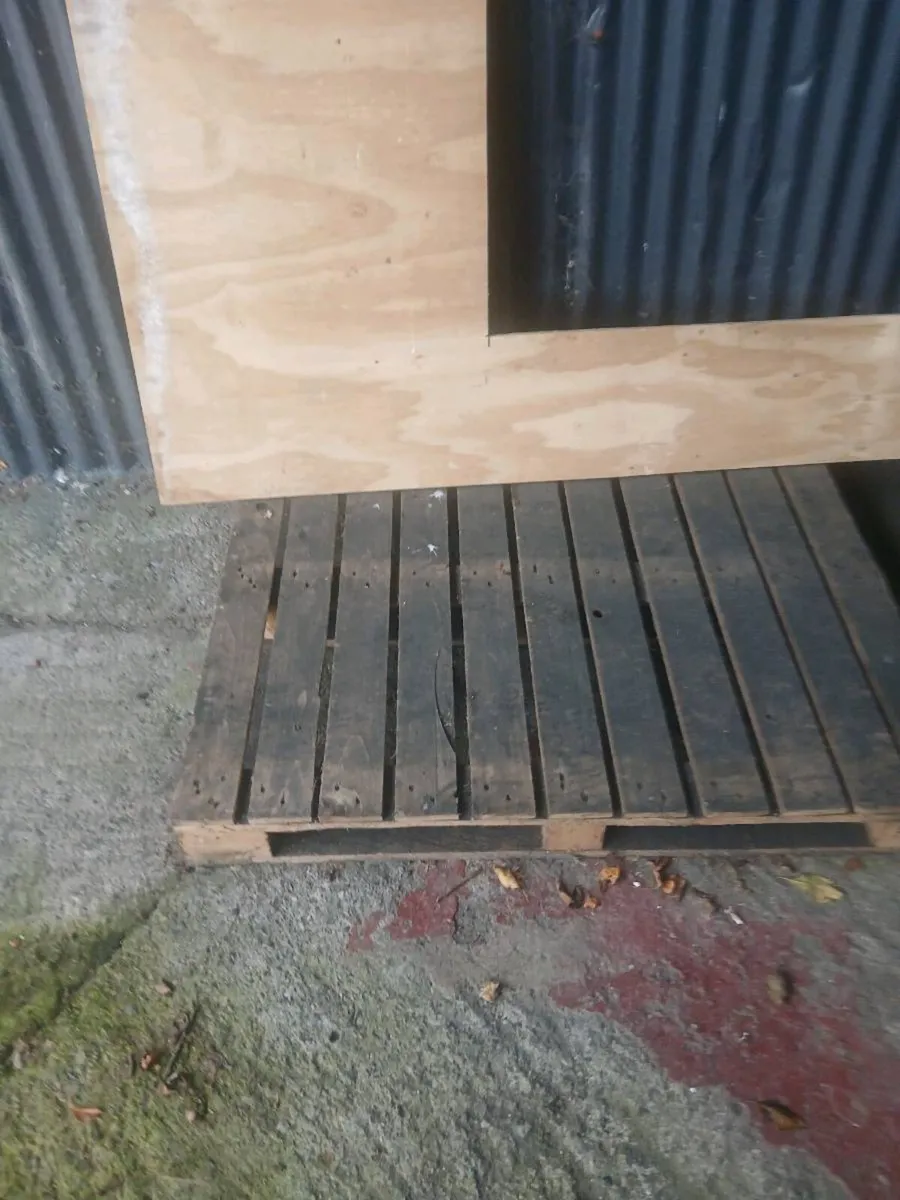 Wanted wooden pallets - Image 2