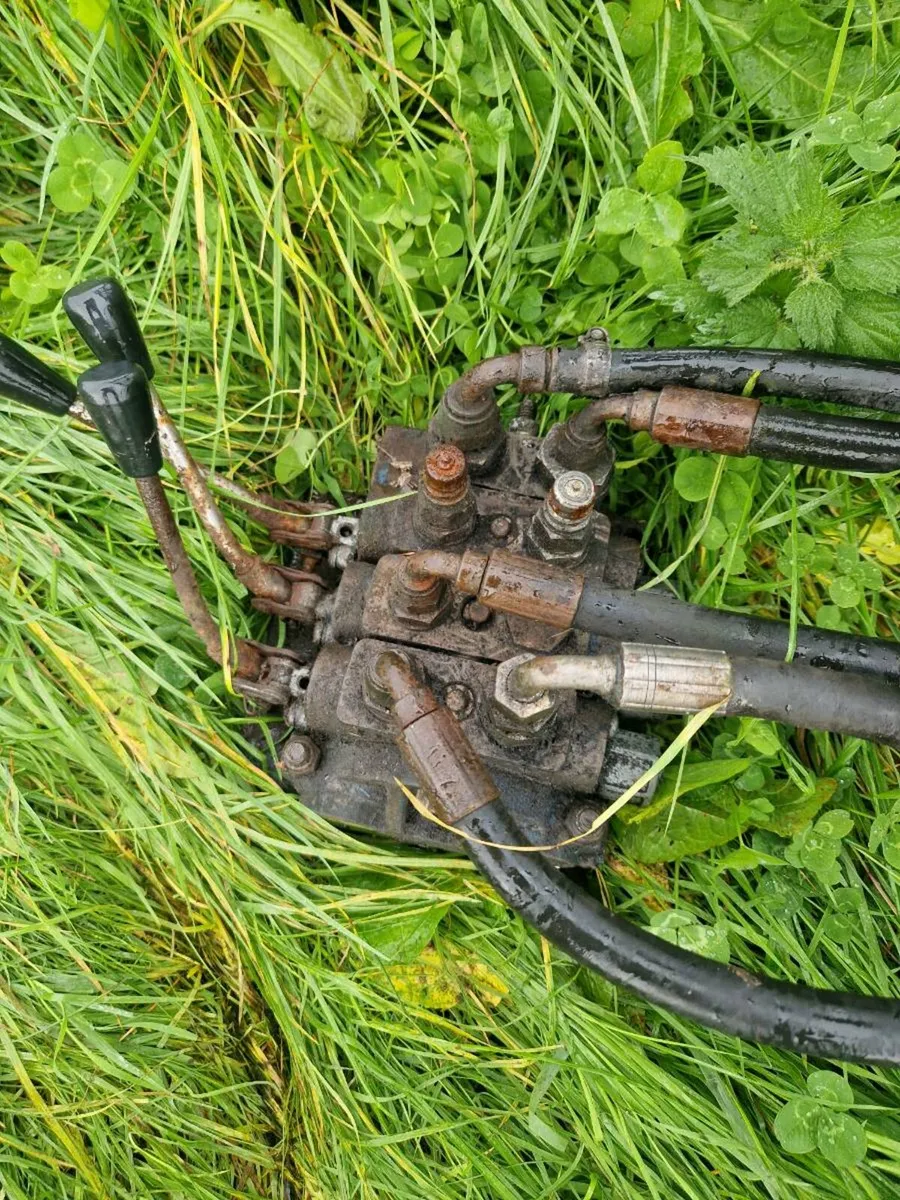 Power loader - Image 1