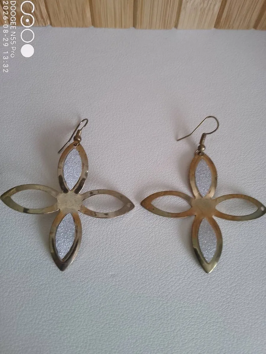 Women's Vintage Earrings - Image 1