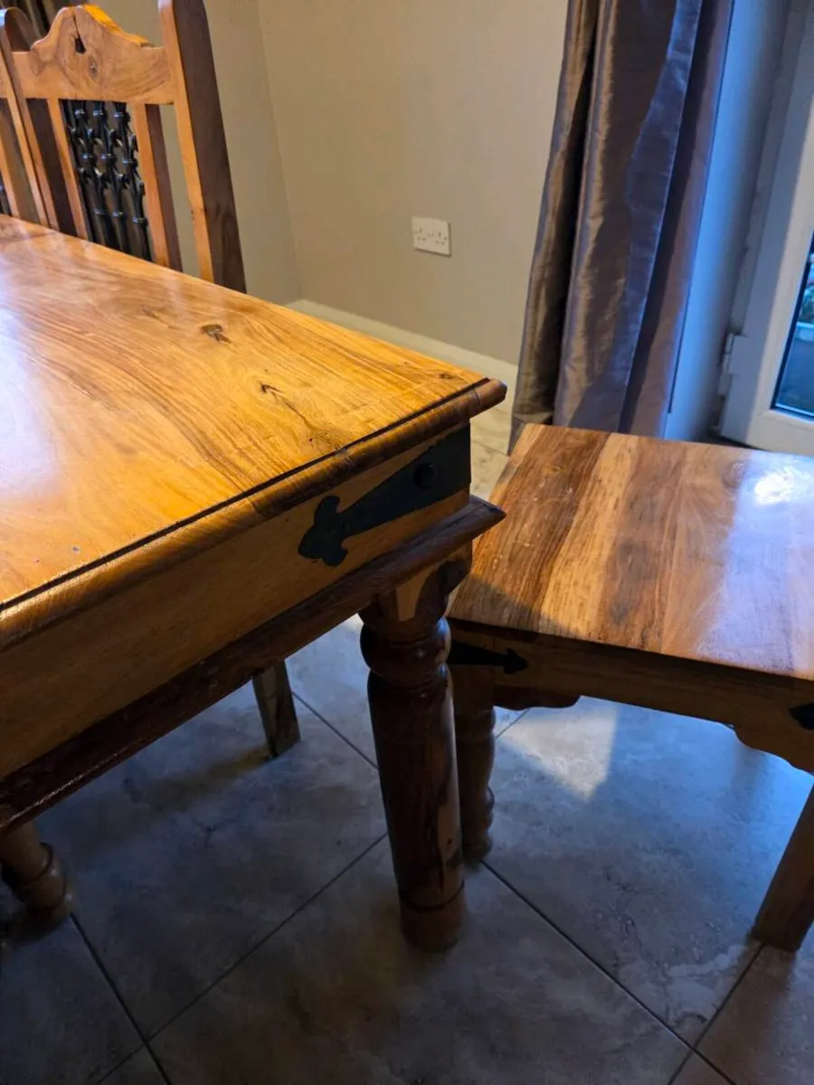 Oak table and 6 chairs - Image 2