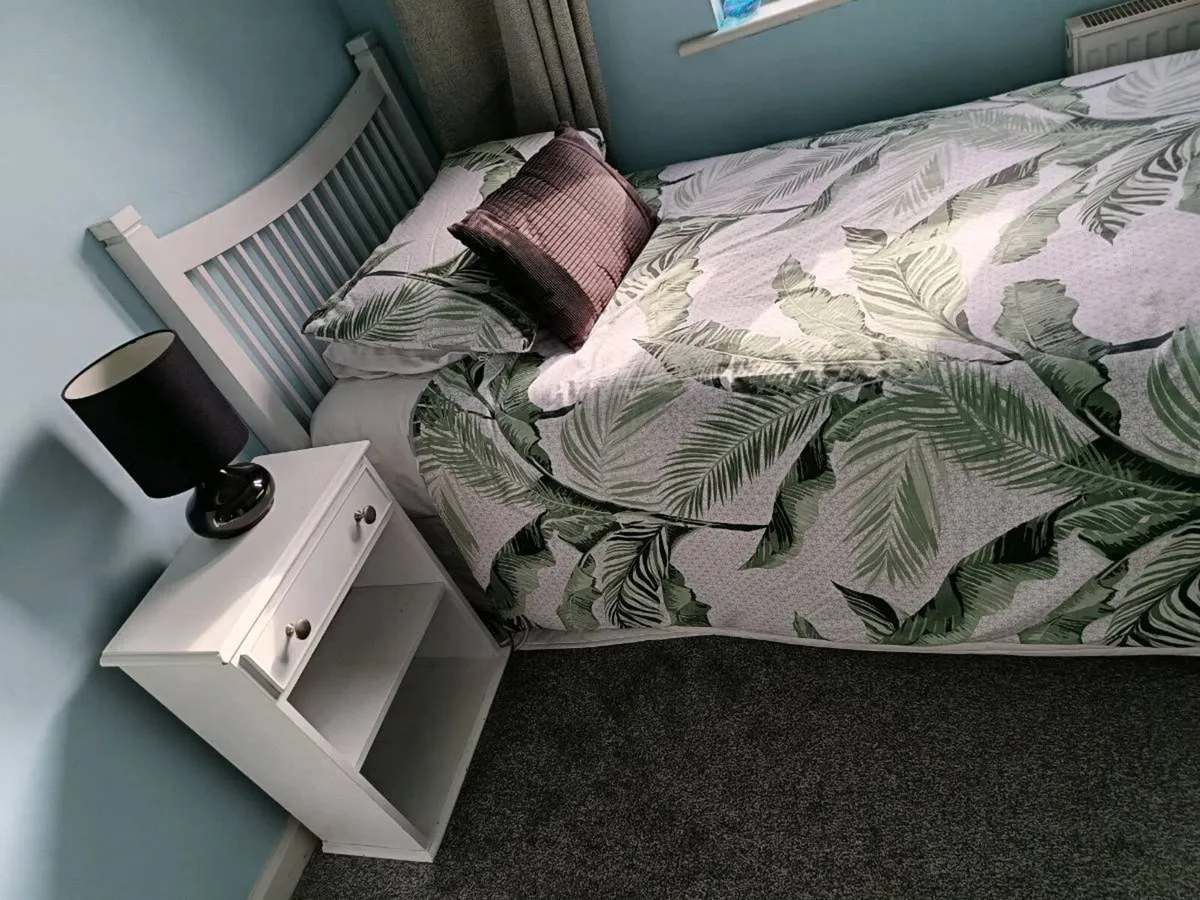 Single bed - Image 3
