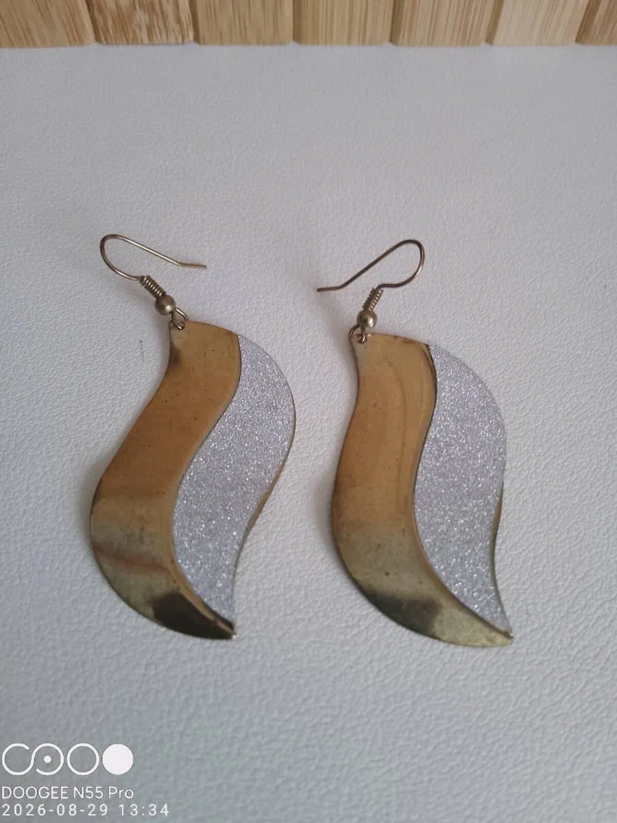 Women's Vintage Earrings - Image 2