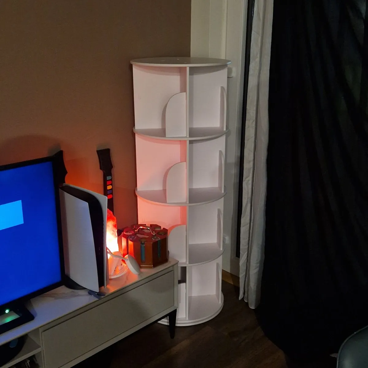 Rotating boof shelf - Image 2