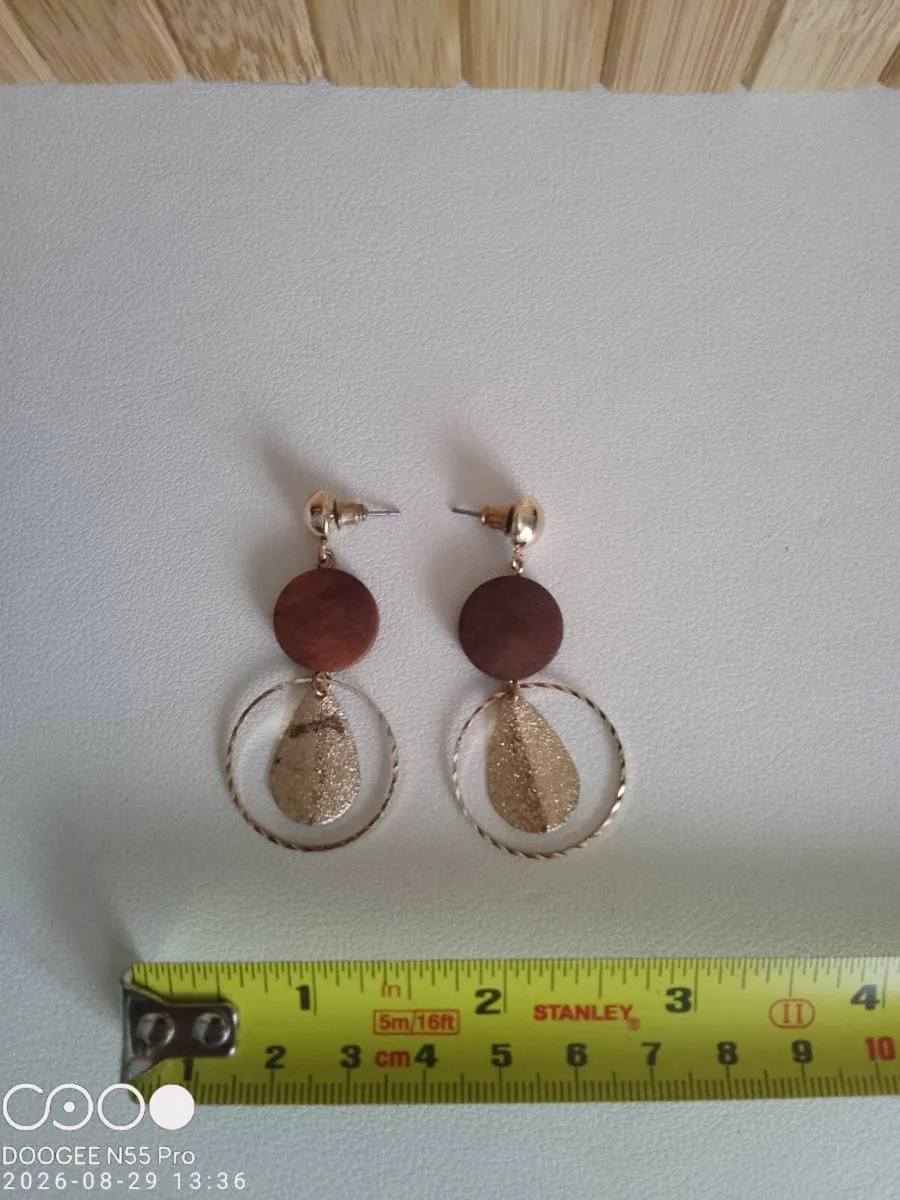 Women's Vintage Earrings - Image 3