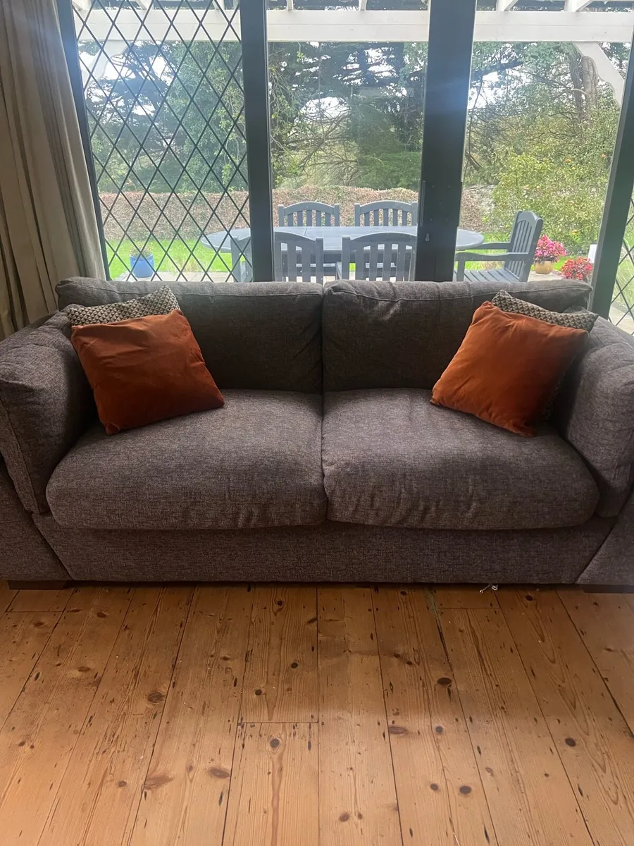3 seater Couch - Image 1