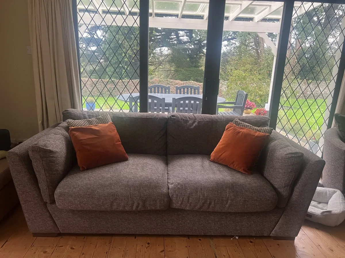 3 seater Couch - Image 2