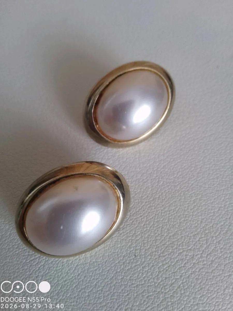 Women's Vintage Earrings - Image 2
