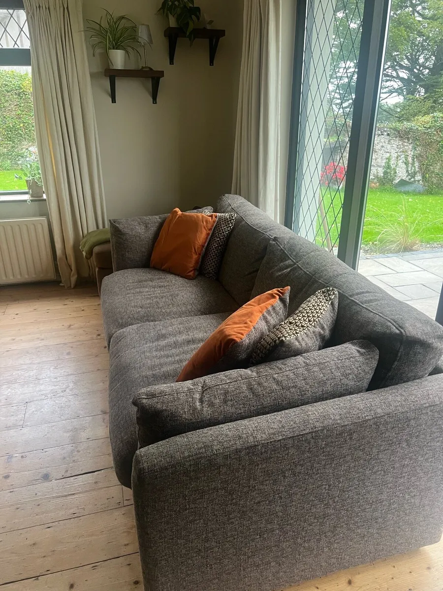 3 seater Couch - Image 3