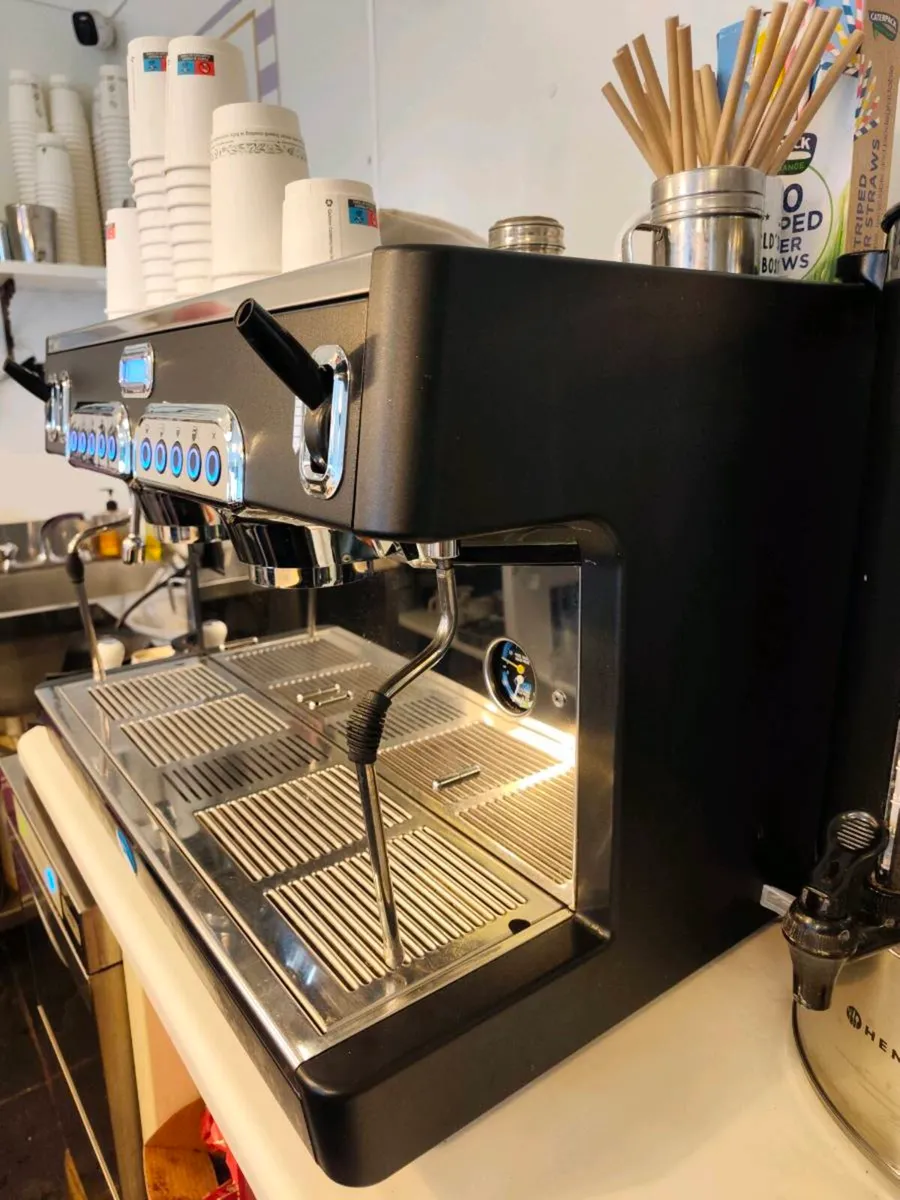 Carimali bubble group 2 coffee machine - Image 4