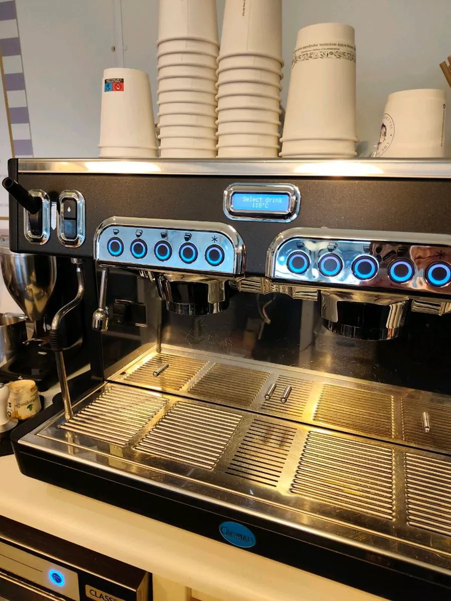 Carimali bubble group 2 coffee machine - Image 2
