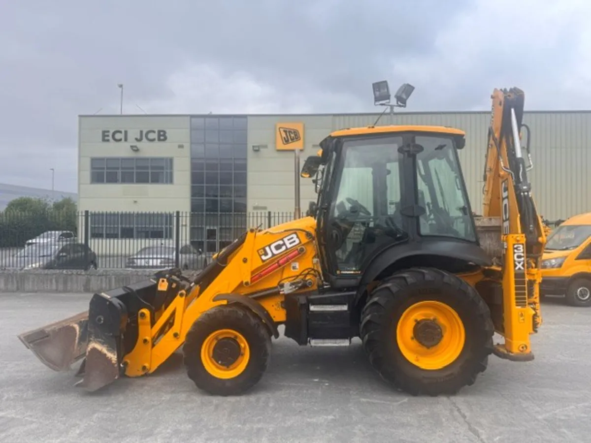 2023 JCB 3CX PLUS, 3727 HOURS, DIGGER - Image 1