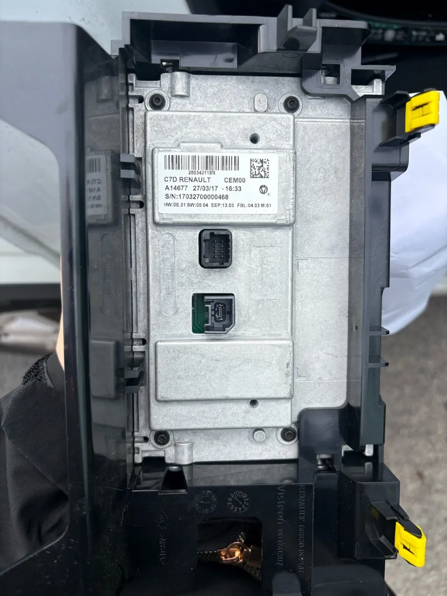 Renault Kadjar 2017 radio unit - Image 1