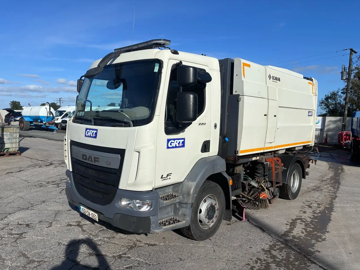 Daf scarab road sweeper - Image 2