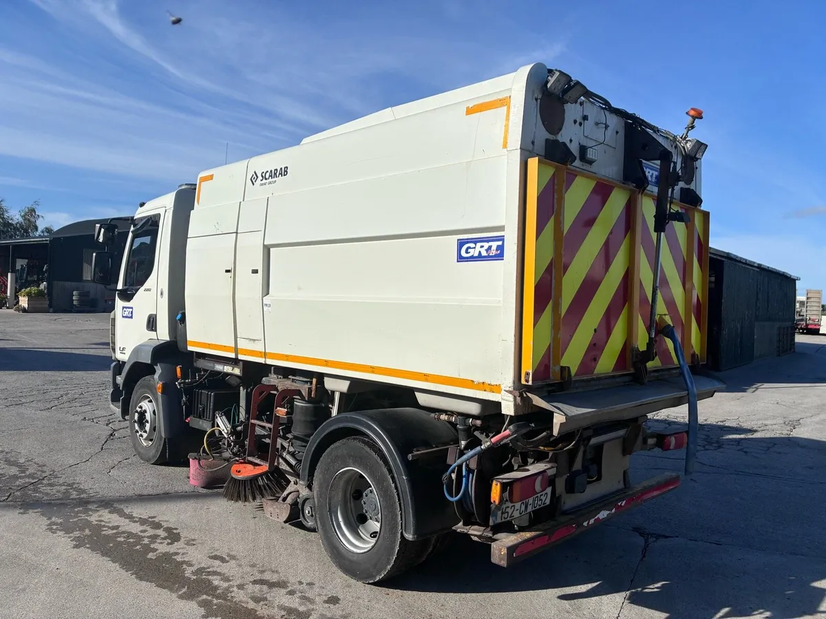 Daf scarab road sweeper - Image 3