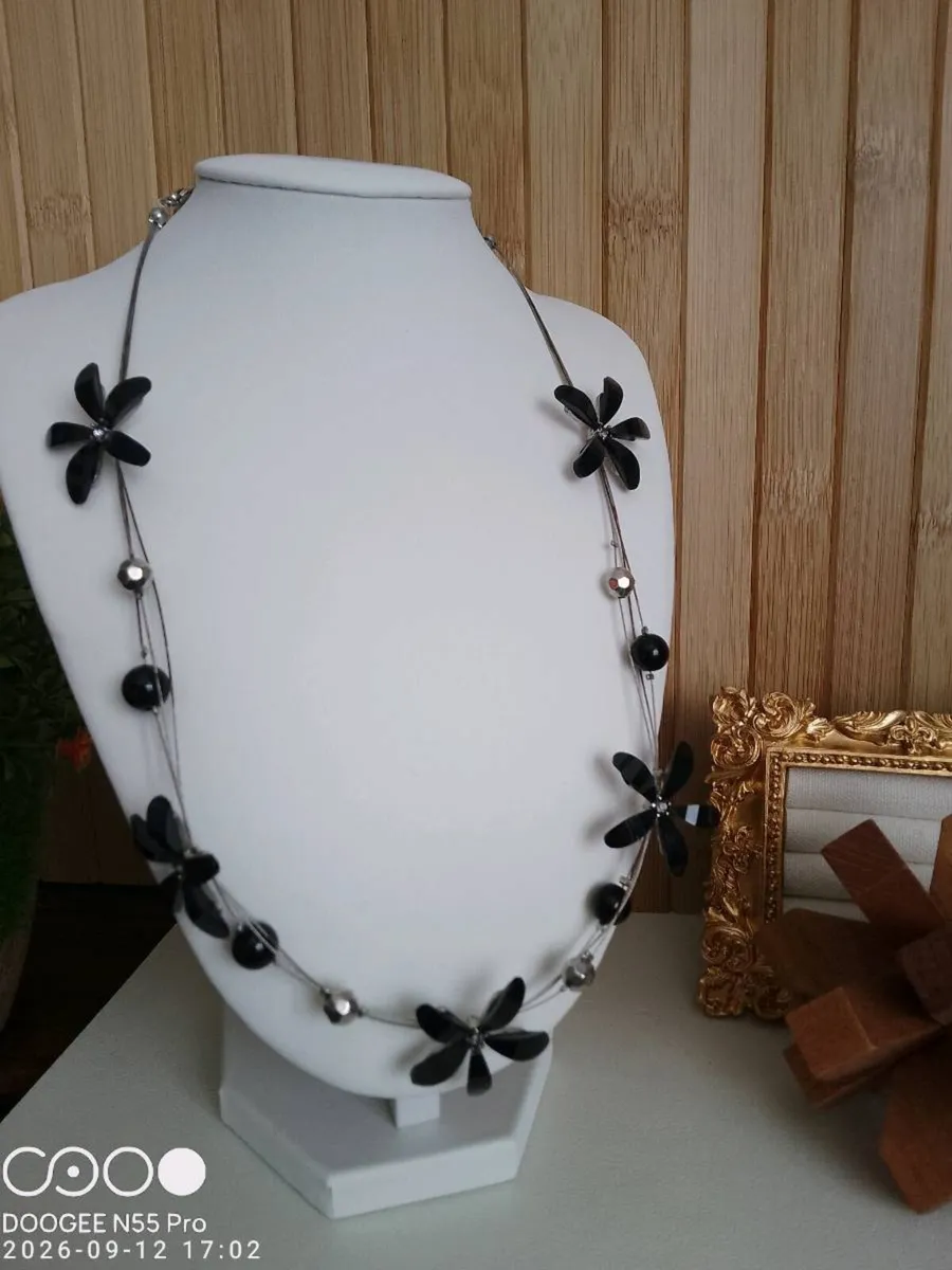 Women's Necklace - Image 1