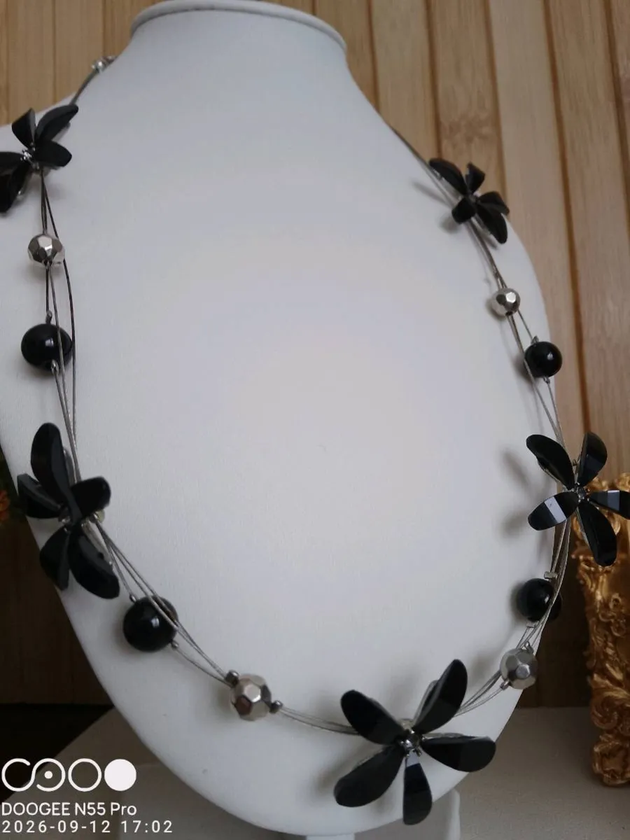 Women's Necklace - Image 3