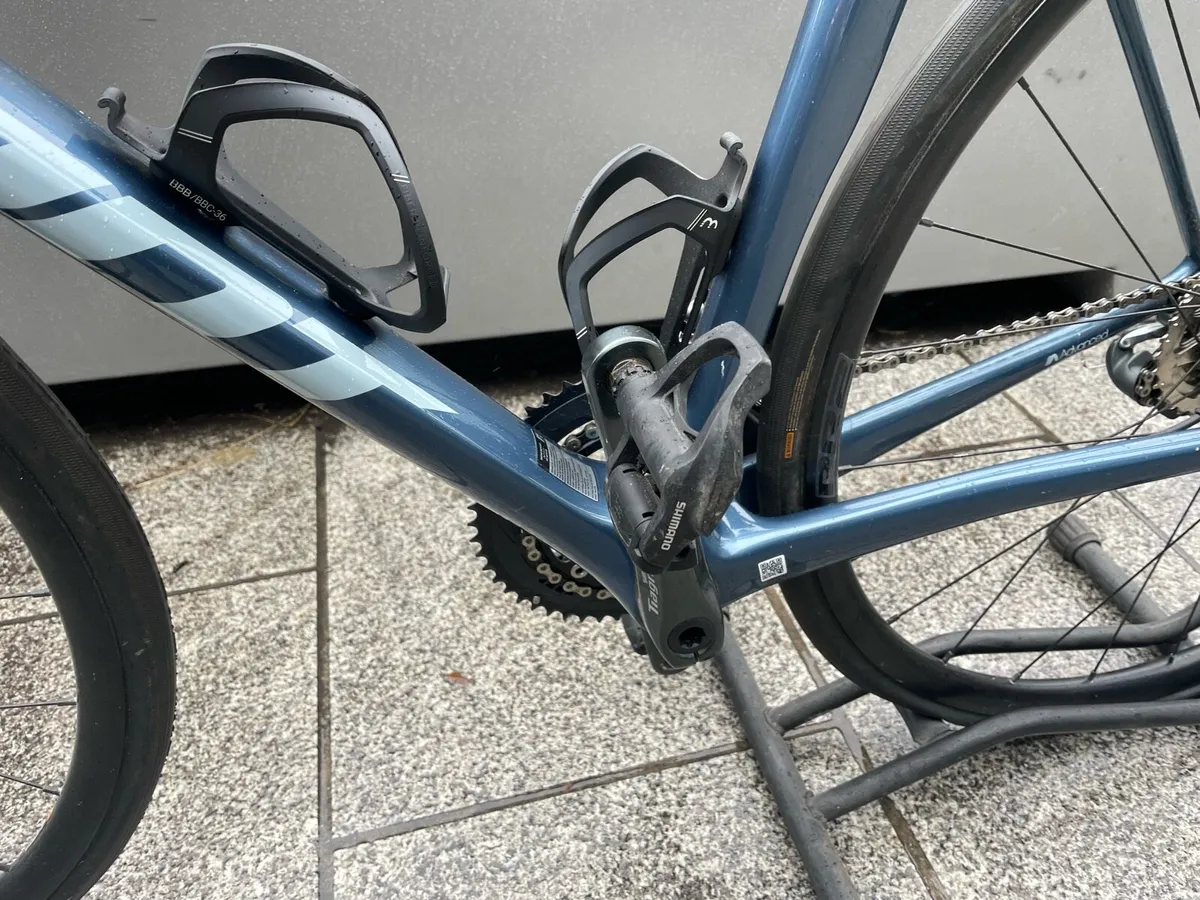 Giant TCR 2021 Advanced 3 Disk Road Bike - Image 4