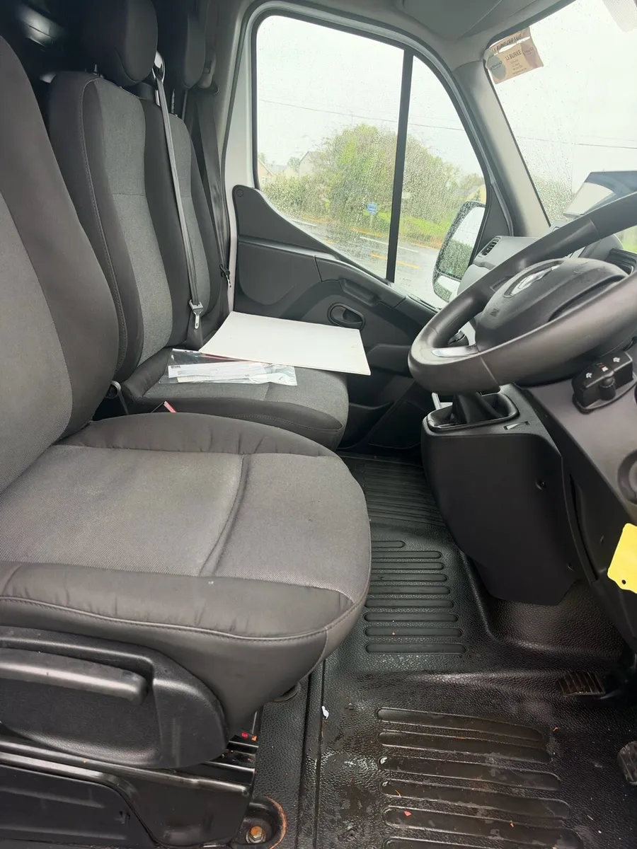 Renault master 2022 - Image 4