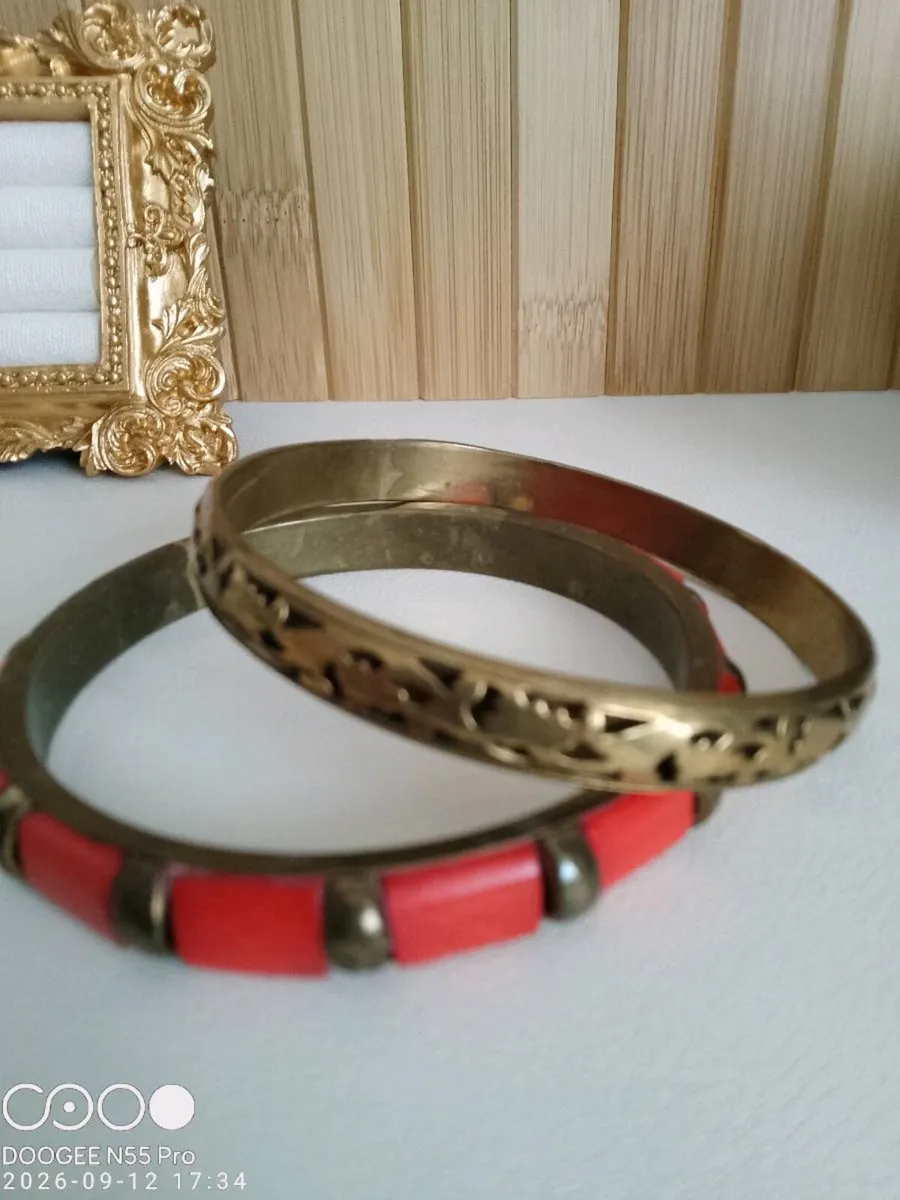 Women's Vintage Style Bangles - Image 2
