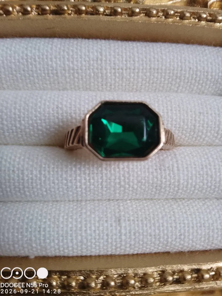 Women's Vintage Style Ring - Image 2