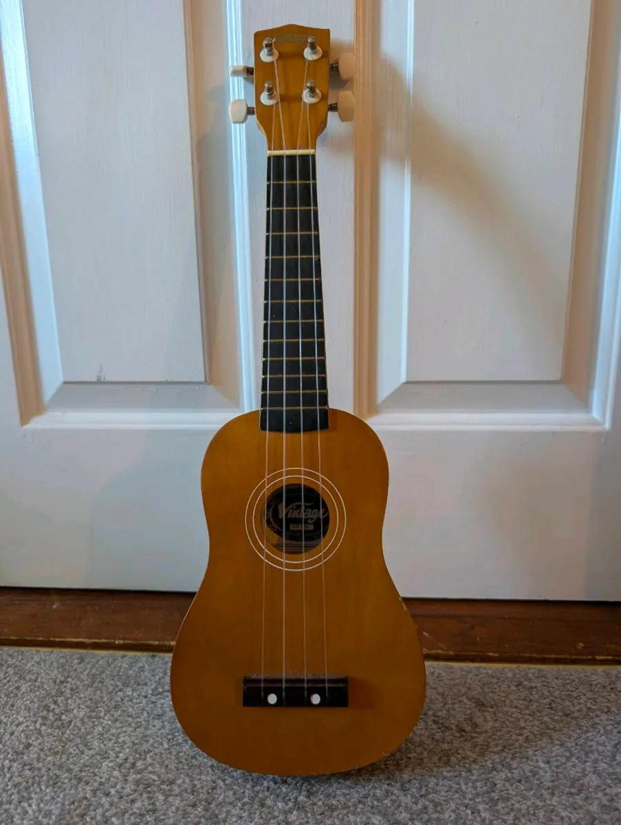 Ukelele - Image 1