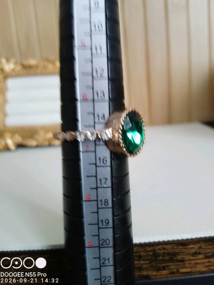 Women's Vintage Style Ring - Image 4