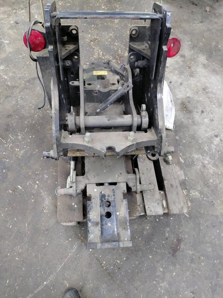 Case puma hitch lwb dromone various ford cnh wheel - Image 1