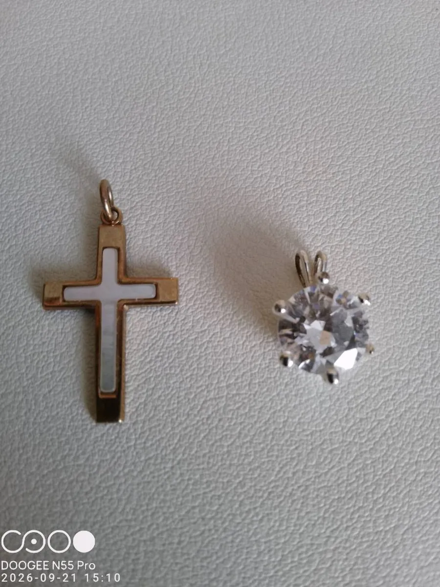 Women's Necklace Pendants - Image 1
