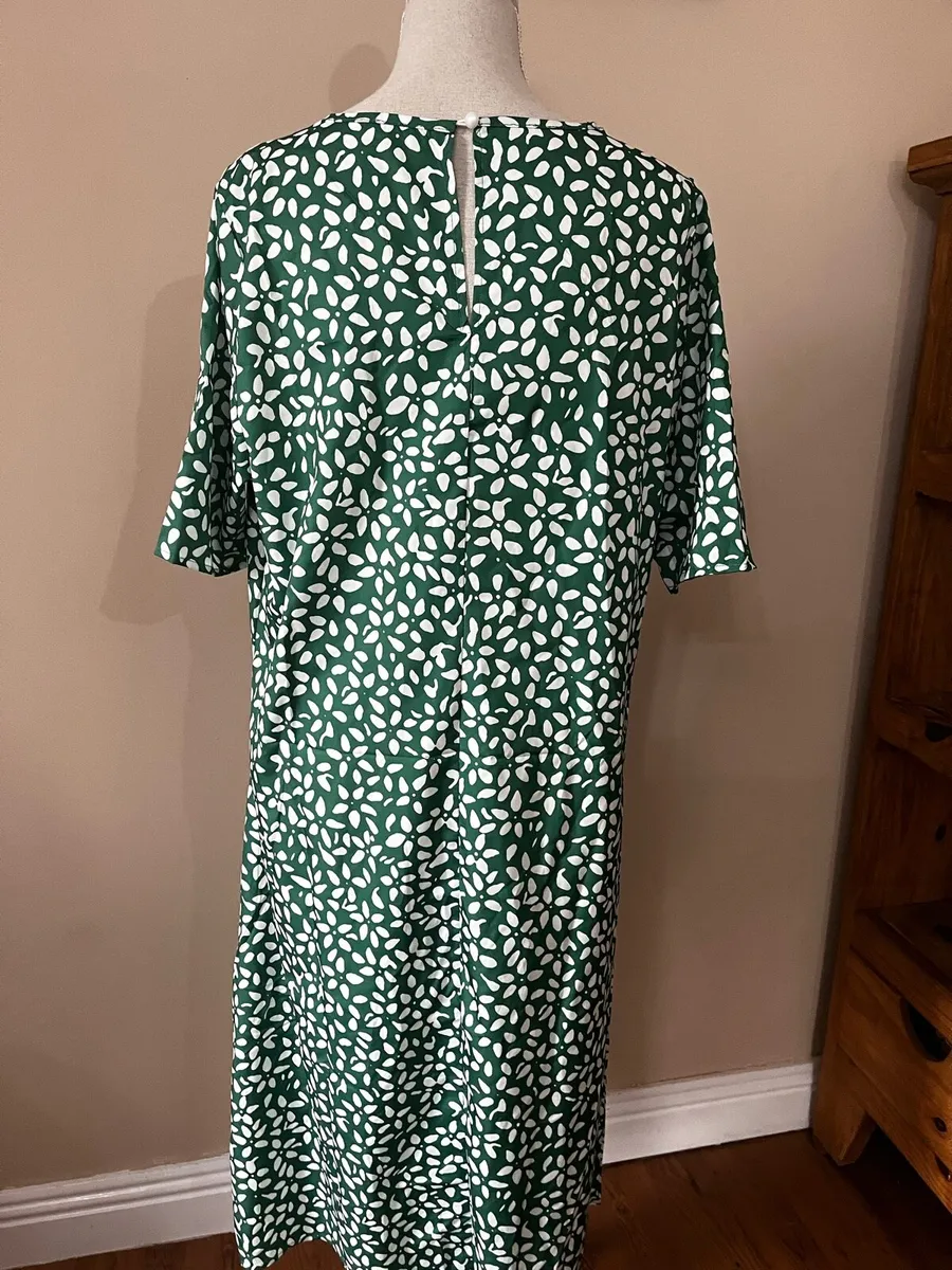 Ladies dress - Image 2