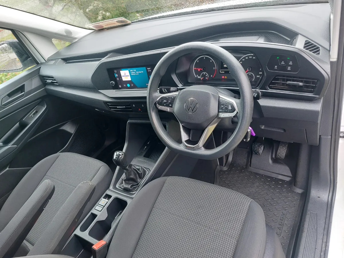 VW CADDY 222' 102 BHP / M6F - Image 4