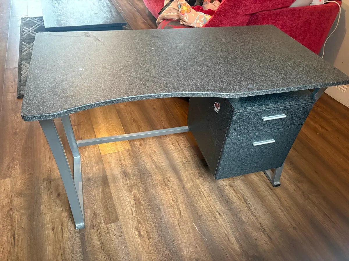 Secondhand Desk - Image 4