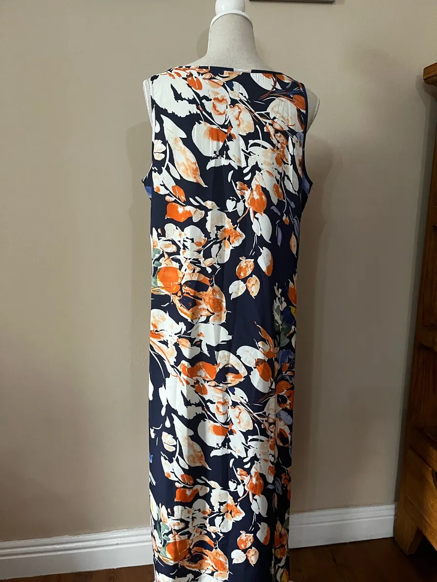 Ladies maxi dress Size 16 - Image 2