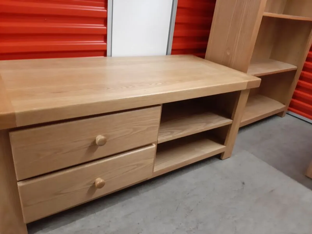 TV Table with 2 drawers and 2 shelves - Image 1