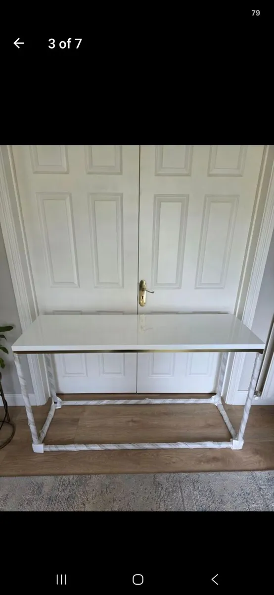 Console Table - Image 4