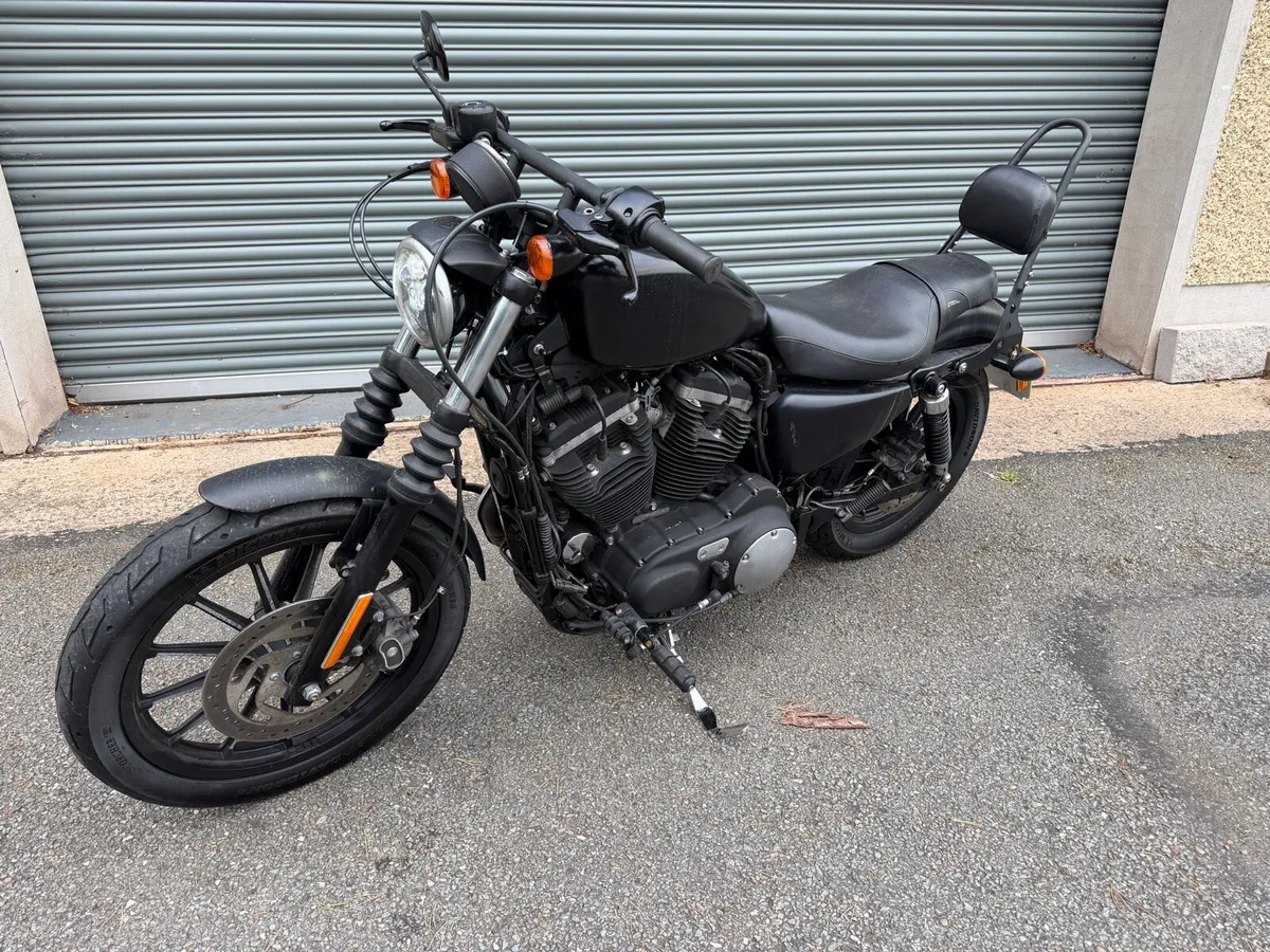 2015 Harley Davidson XL Iron Sportstar 883 - Image 1