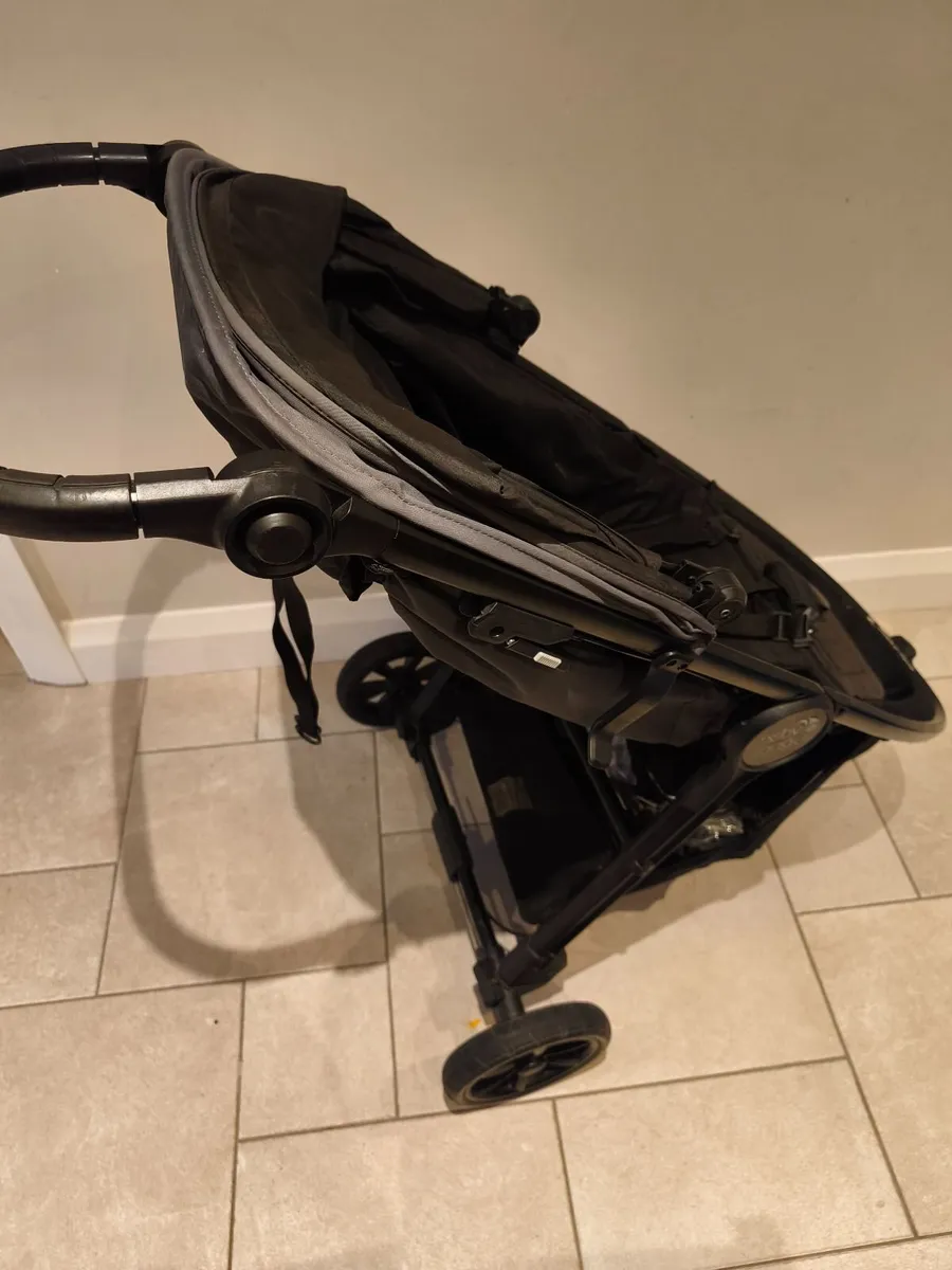 Buggy - Image 1