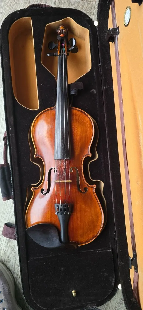 Violin - Image 1