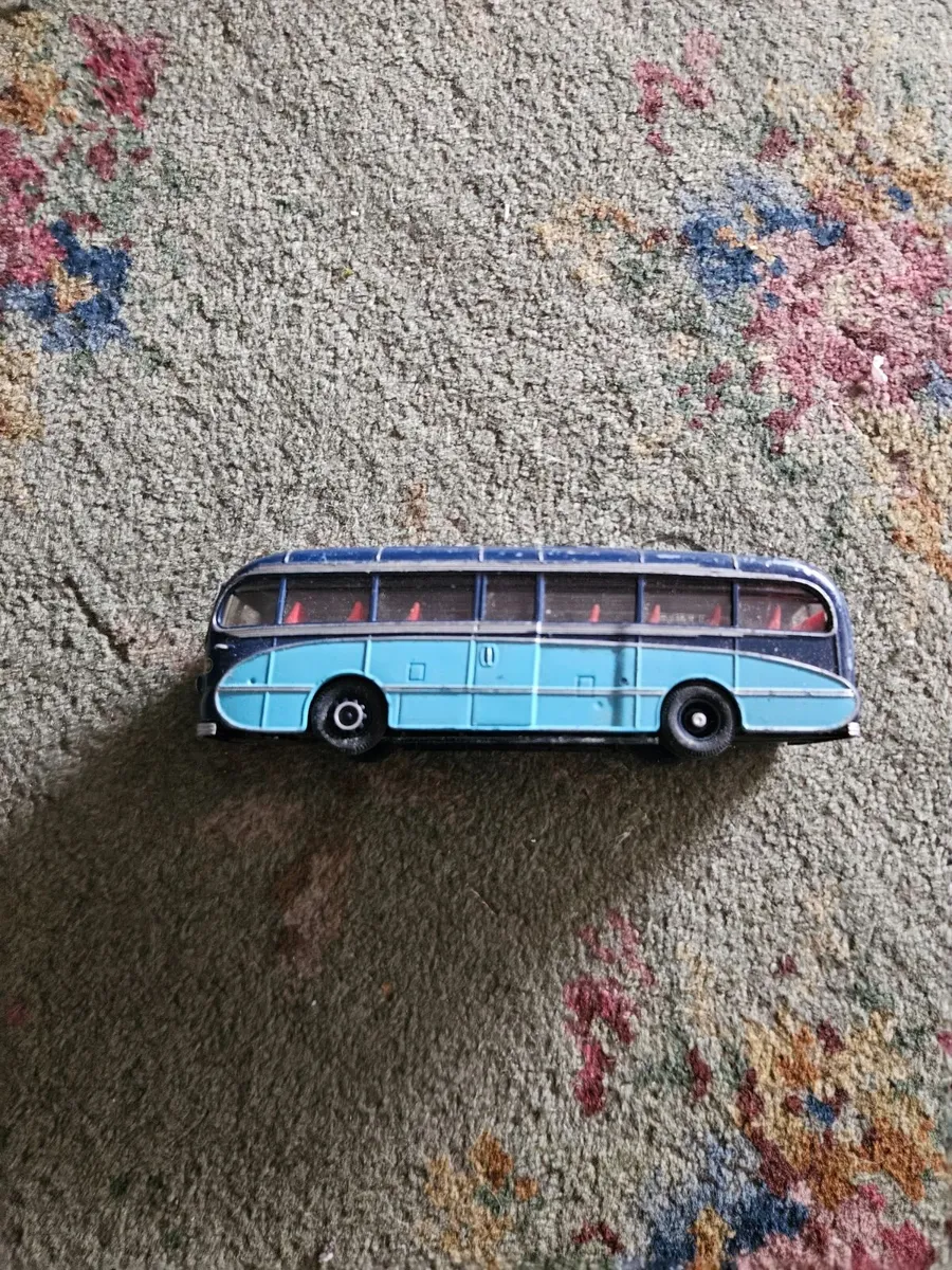 Corgi Bus - Image 1