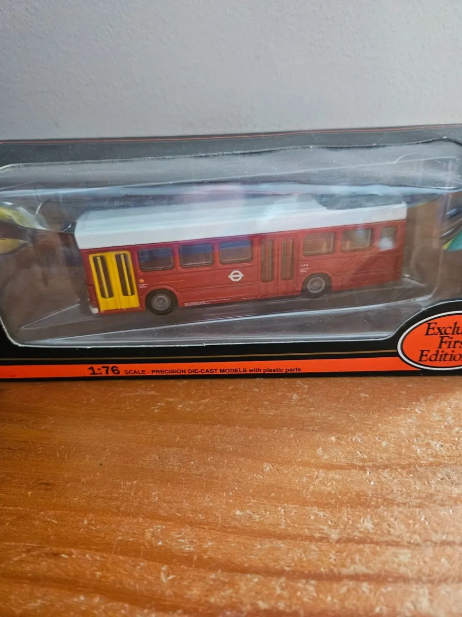Corgi Bus - Image 2