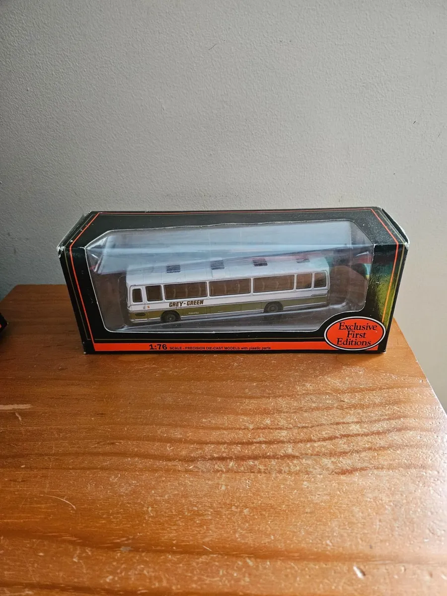 Corgi Bus - Image 1