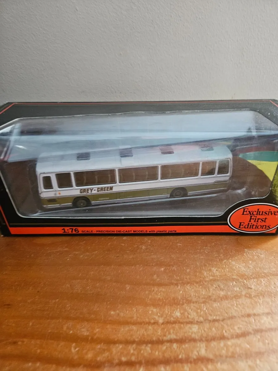 Corgi Bus - Image 2