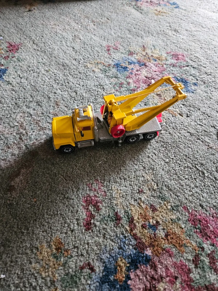 Corgi Siku Tow Truck - Image 1