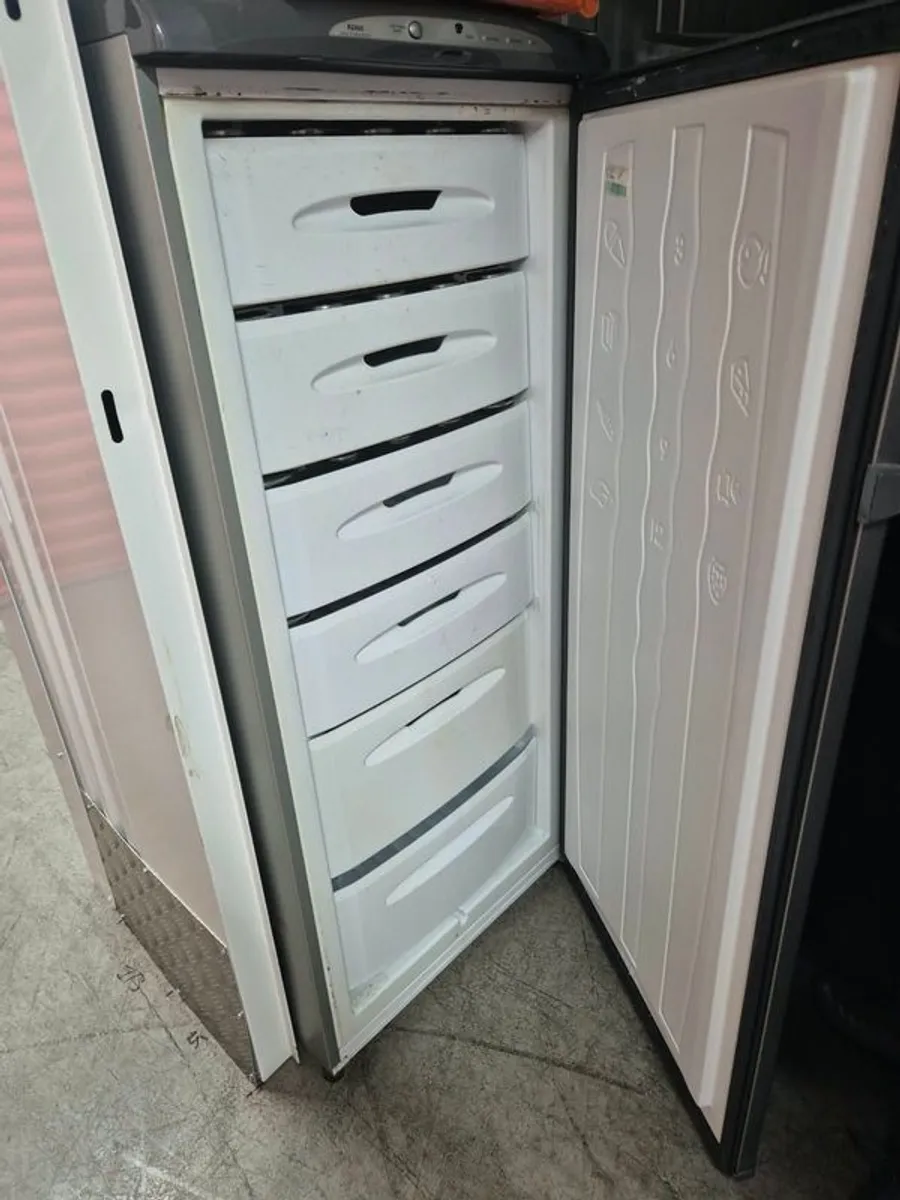 Hotpoint future freezer - Image 2
