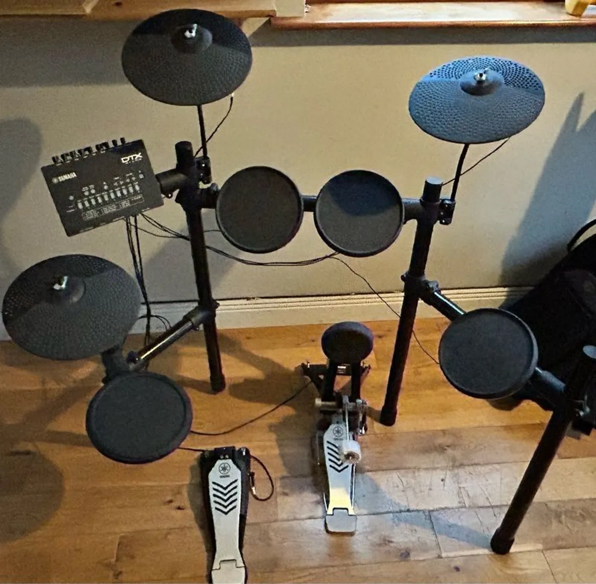 Yamaha DTX452K electric Drum Kit - Image 1
